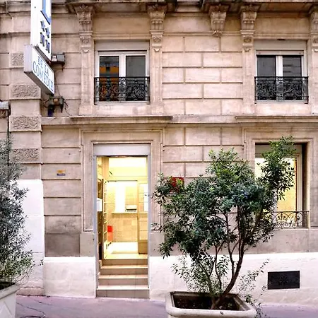 De La Comedie فندق 2*
